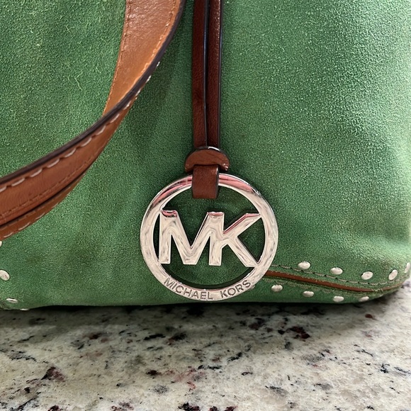 Michael Kors Studded Astor Large Satchel GUC - Picture 4 of 12